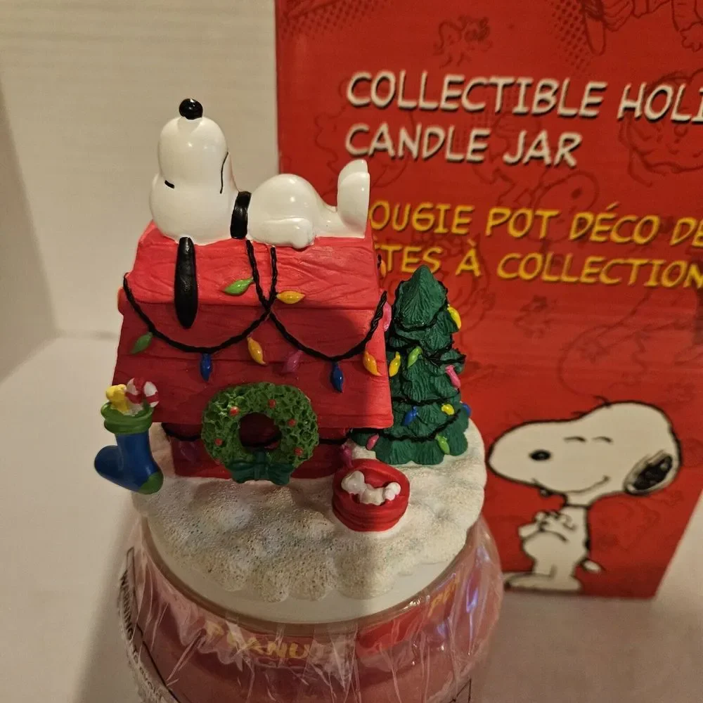 Peanuts Collectible Holiday Candle Jar 